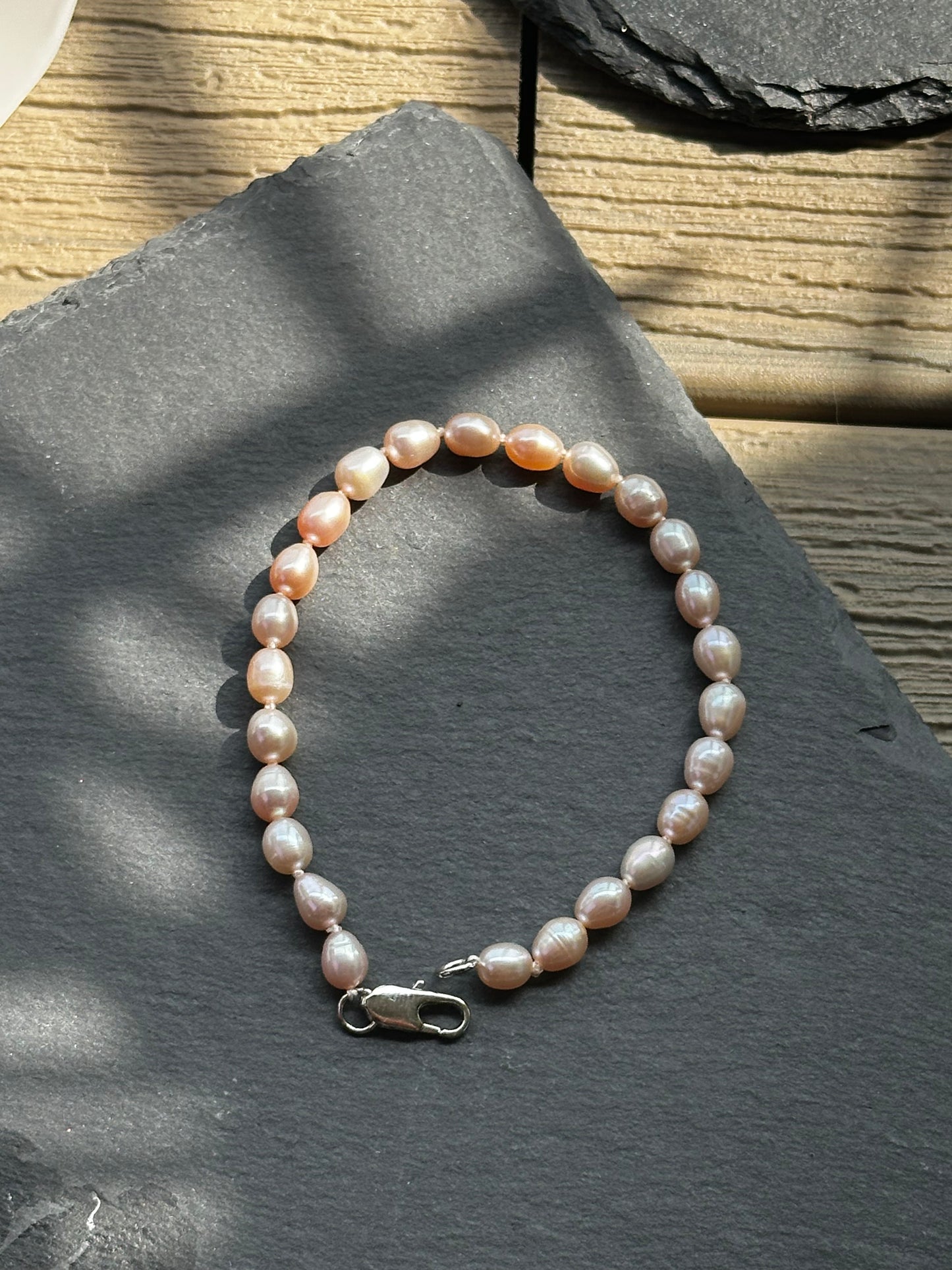 6-7mm High Lustre Freshwater Pearl Bracelet