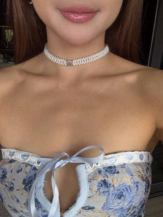 Freshwater Pearl Choker with Aquamarine Gemstone